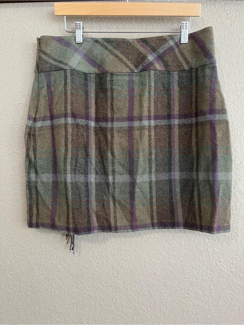 Lauren Ralph Lauren Plaid Fringe Trim Tweed Mini Skirt Buckles Sz 12 Wool Blend - Picture 5 of 15